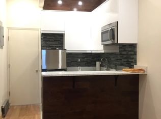 204 Greenpoint Ave #3LB, Brooklyn, NY 11222