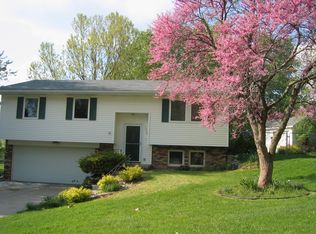 13424 Cooper St, Omaha, NE 68138