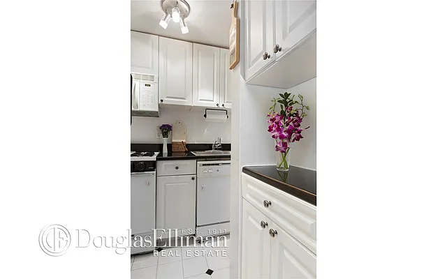 Sold by Douglas Elliman | media 4
