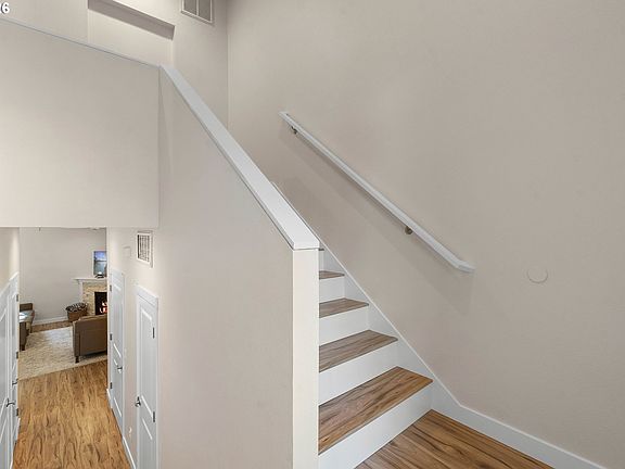 5th image of 11490 SE Aquila St