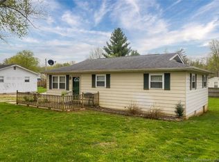 467 W Sibbitt St, Paoli, IN 47454