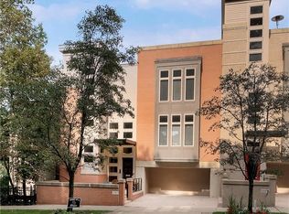 2301 Edgehill Rd, Cleveland, OH 44106