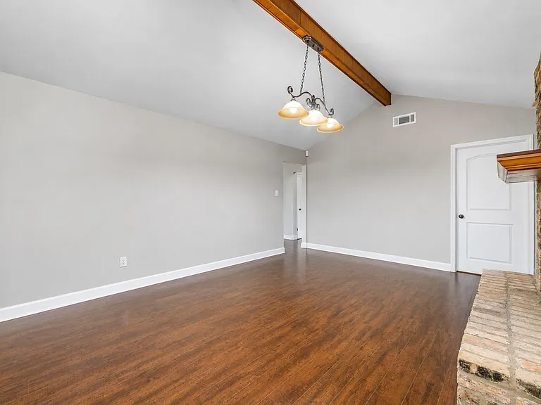 5731 Cheltenham Dr — Photo 12