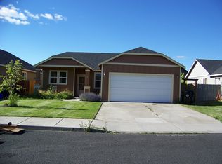 3115 SW Peridot Ave, Redmond, OR 97756