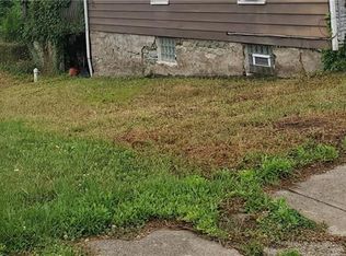 252 S 8th St, Jeannette, PA 15644