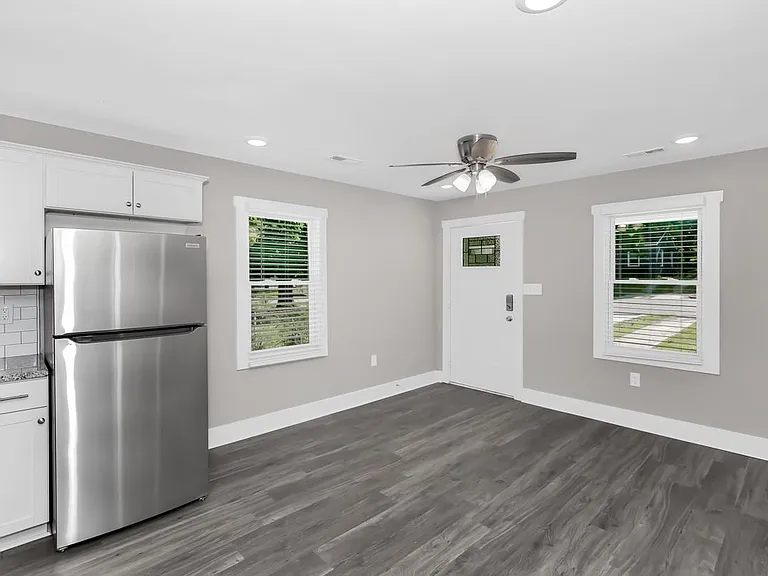 908 Fairway Dr NW — Photo 18