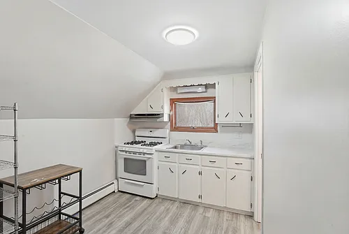 68 Oak St #3 Photo 1