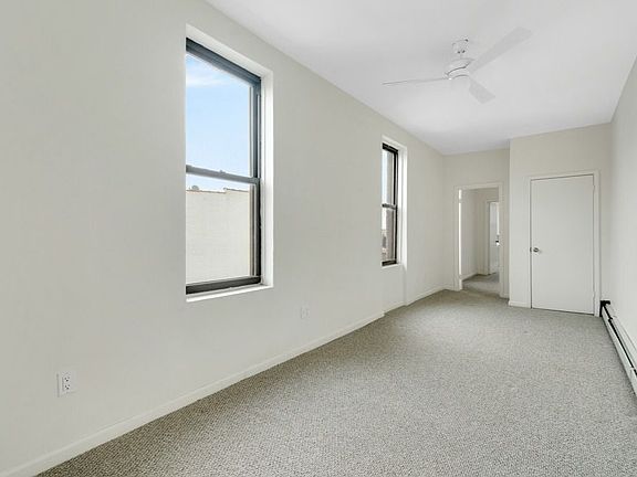 5th image of 95 Verona St APT 5