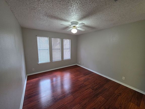 5th image of 3430 Turtle Village St APT 402
