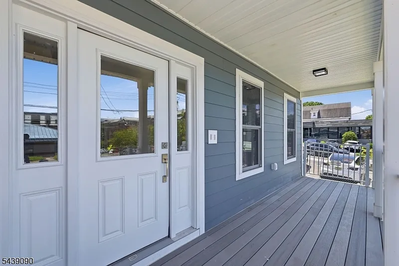 2 bed, 1.5 bath, $3,750 — Photo 3