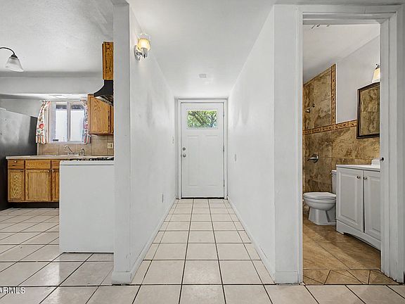 5th image of 2073 W CHAMBERS Street