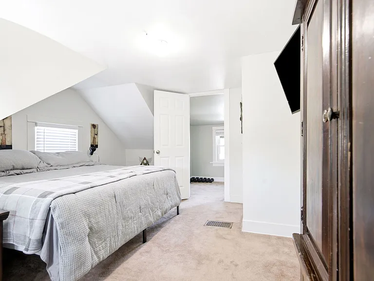 3638 S Monroe St — Photo 22