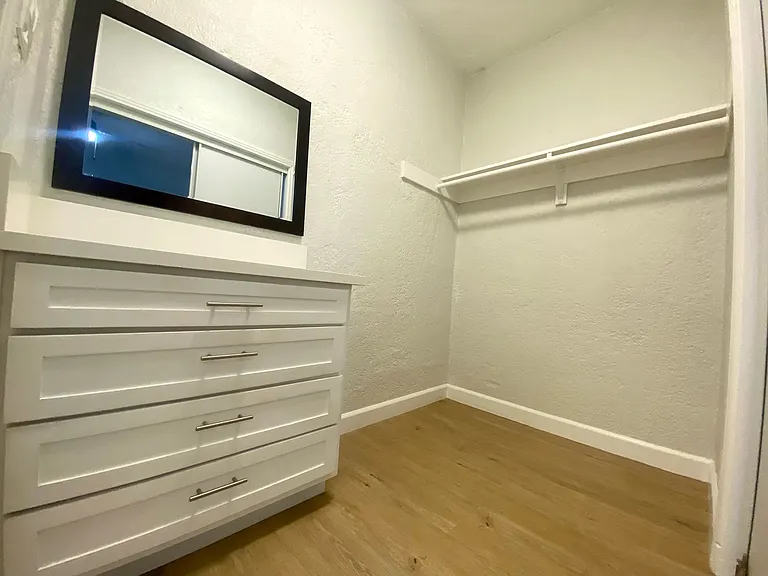 Gramercy Lofts — Photo 16