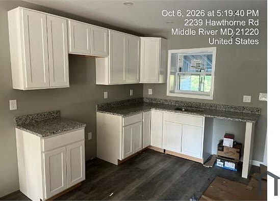 2nd image of 2239 Hawthorne Rd
