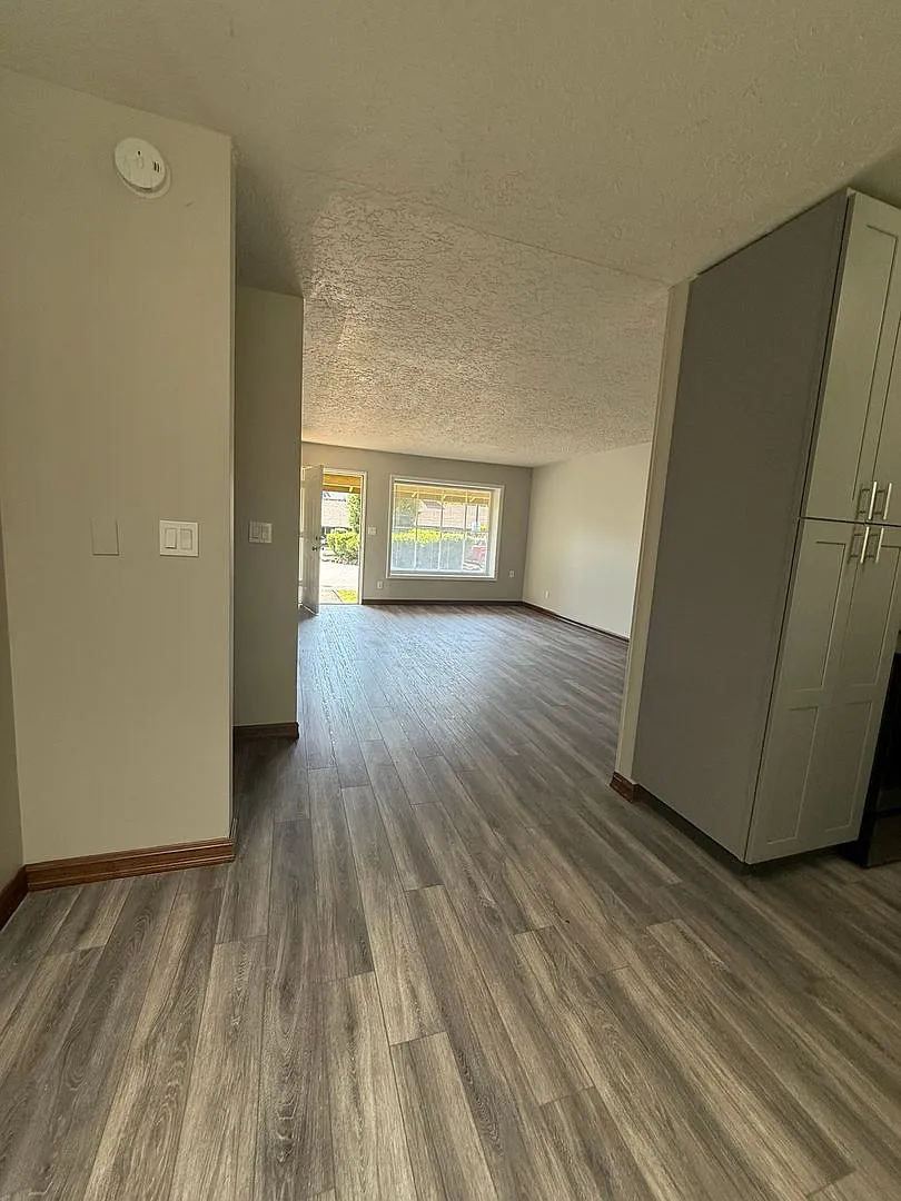 #372 Birches Apartments — Photo 2