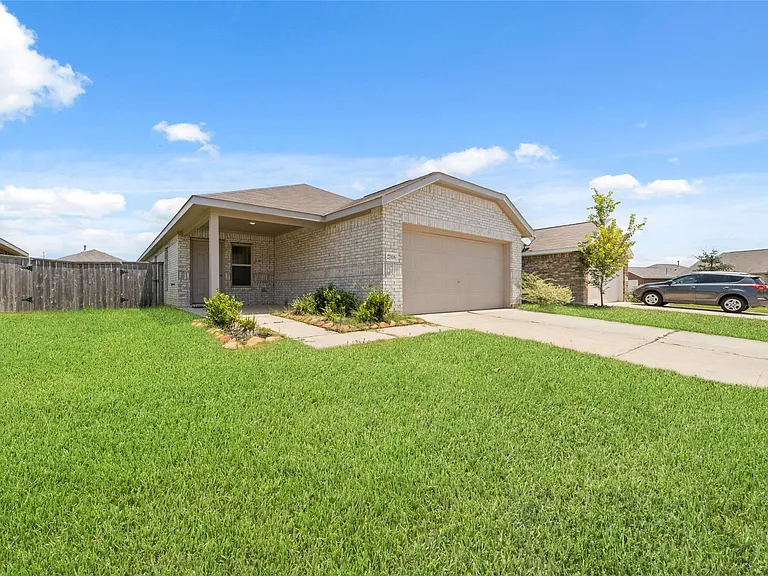 27006 Rimini Point Dr — Photo 2