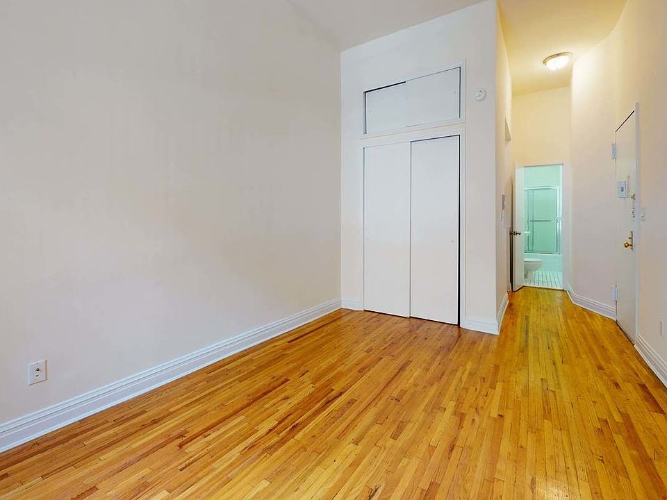 1st image of 210 E 83rd St #1A1