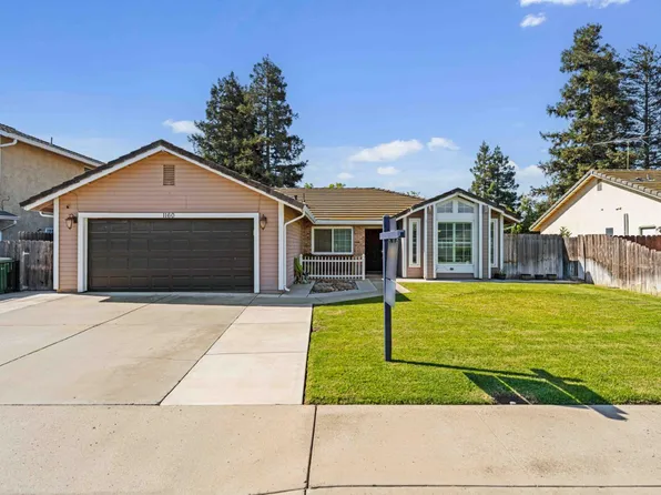 1160 Collegeview Dr, Turlock, CA 95382