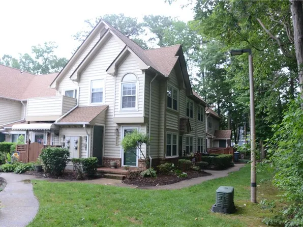 401 Bracknell Arch #F, Chesapeake, VA 23320