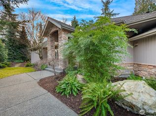 8815 Goshawk Road, Blaine, WA