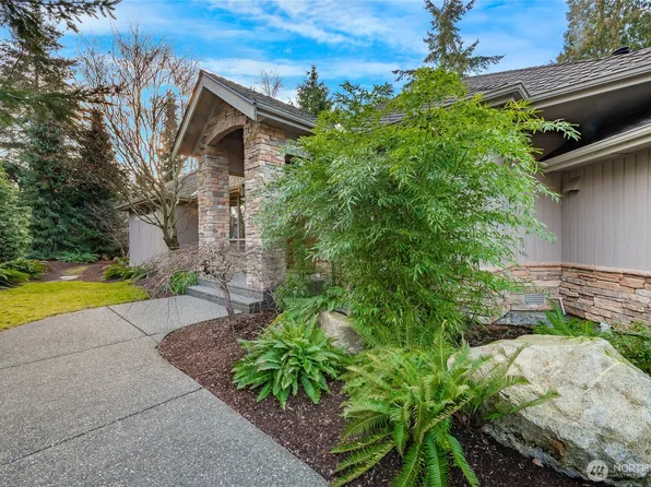 8815 Goshawk Road, Blaine, WA 98230