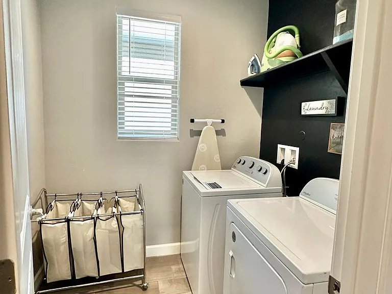1077 El Nido Dr — Photo 5