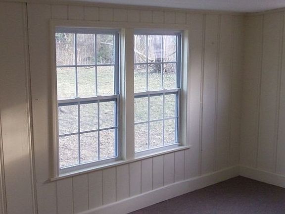 5th image of 9517 Newton Ave