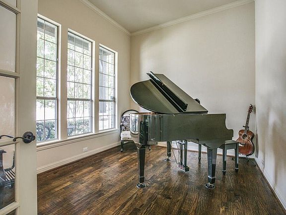 5th image of 6005 Volterra Ct