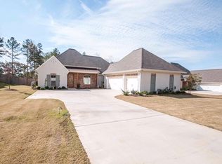 109 Freeland Ln, Clinton, MS 39056