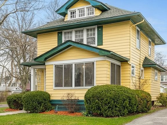 2nd image of 214 Winbourne Rd