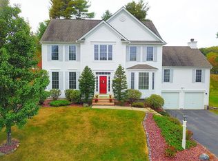 89 Palomino Dr, North Andover, MA 01845
