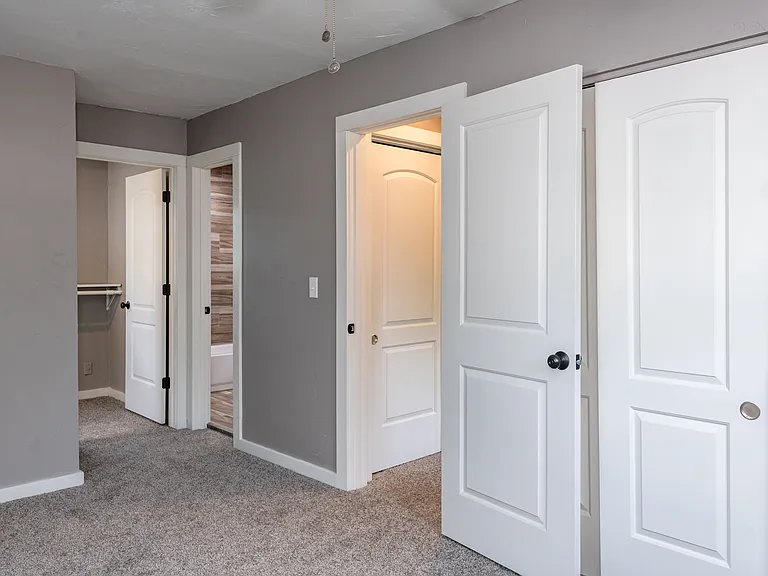 2821 Blackhawk Rd — Photo 16