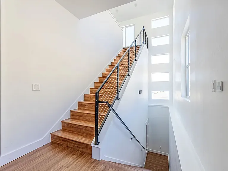 1360 Cedarwood Ln — Photo 19
