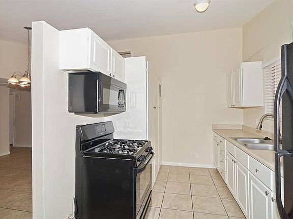 3rd image of 3812 W Butler Dr