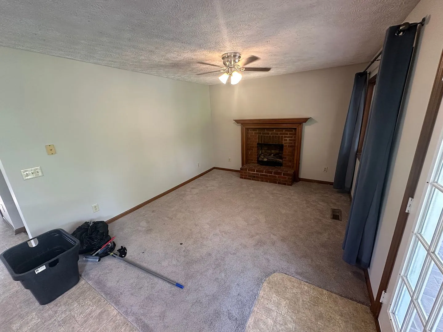For Lease- 2 Bed, 1 Bath Home That Backs Up To The Cumberland River — Photo 4