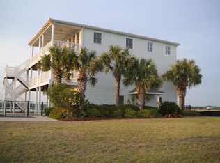 6642 Kings Lynn Dr, Oak Island, NC 28465