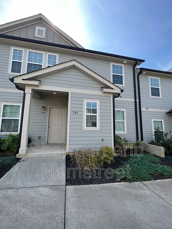 Joiner Crossing Apartments — Photo 1