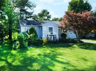 18 Brigham Rd, Fredonia, NY 14063