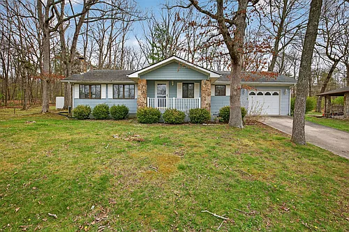 140 Lakeshire Dr Photo 1
