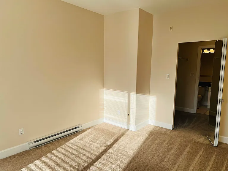 4280 Moncton St — Photo 17