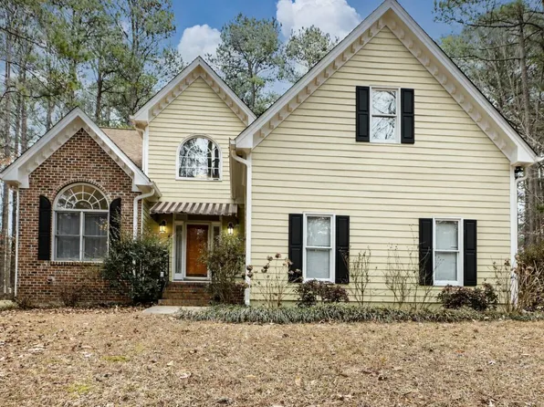 6832 Cool Pond Rd, Raleigh, NC 27613