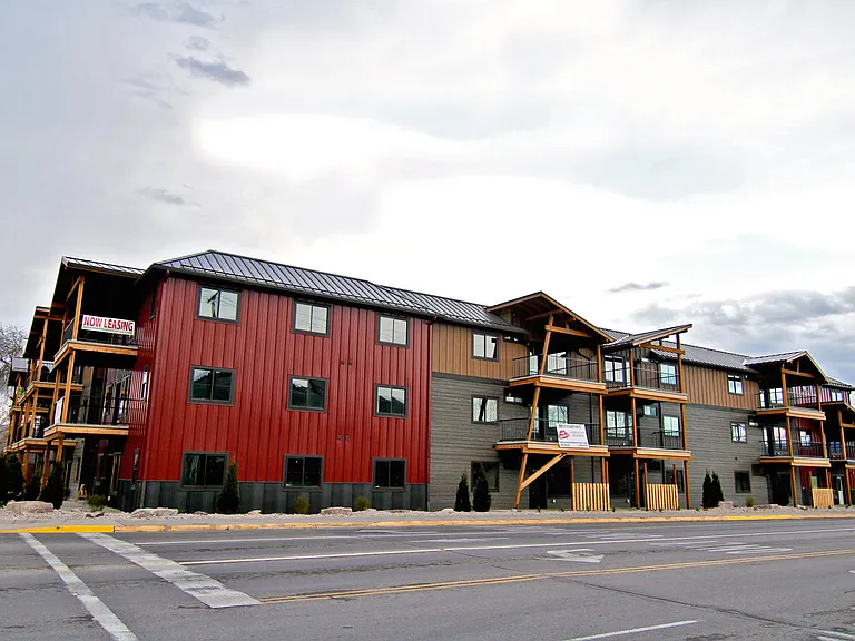 4015 S Russell St — Photo 13