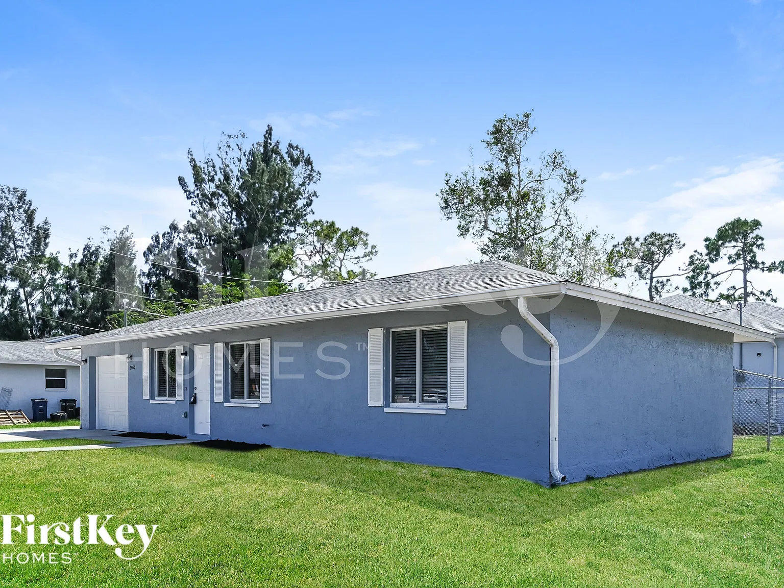 3 bed, 2.0 bath, 1182 sqft, $2,205 — Photo 2