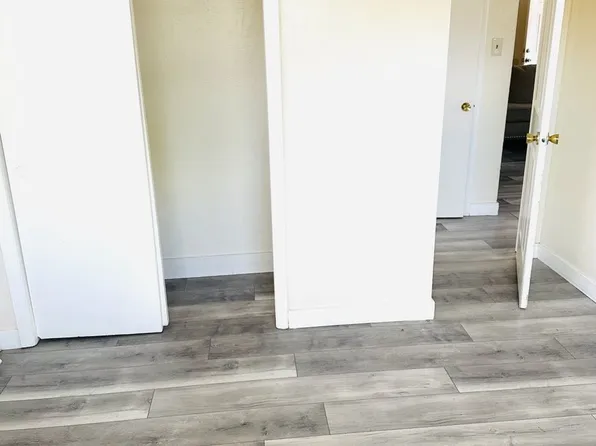 2 bedroom, 1 bath unit near historic Westminster