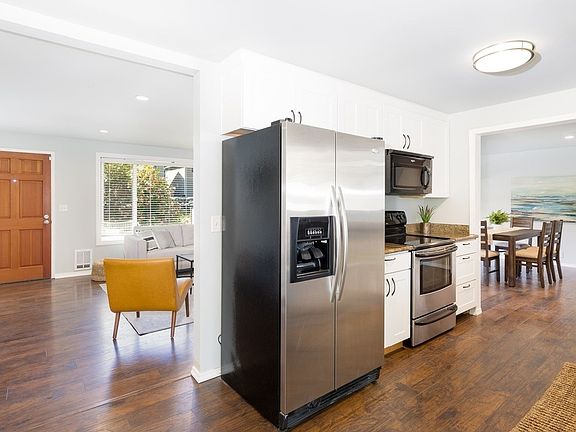 5th image of 13411 Meridian Dr SE