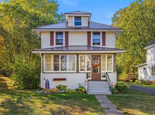 8408 Maplewood Dr, Gasport, NY 14067