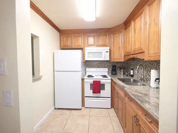 204 Kent L #L, West Palm Beach, FL 33417