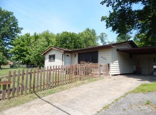 1322 W Hendrickson St, Marion, IL 62959