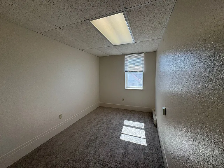 623 Jefferson Ave — Photo 11