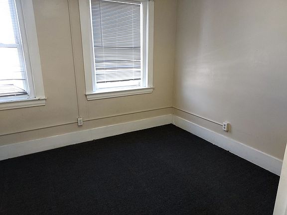 5th image of 17 3rd St Unit 3